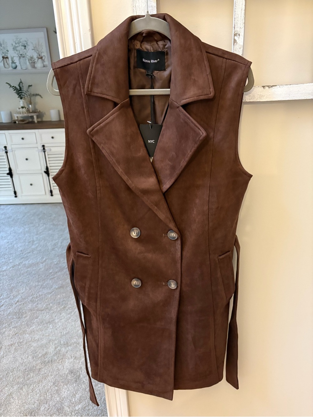 Brown Suede Double-Breasted Sleeveless Vest